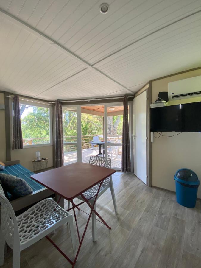 Les Chalets Des Iles Borgo  Eksteriør bilde