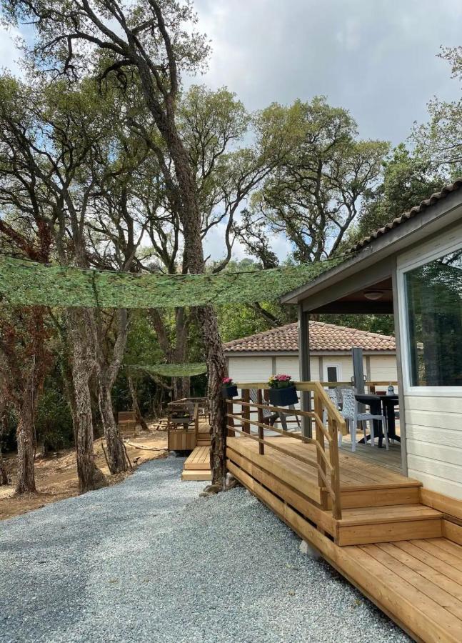 Les Chalets Des Iles Borgo  Eksteriør bilde