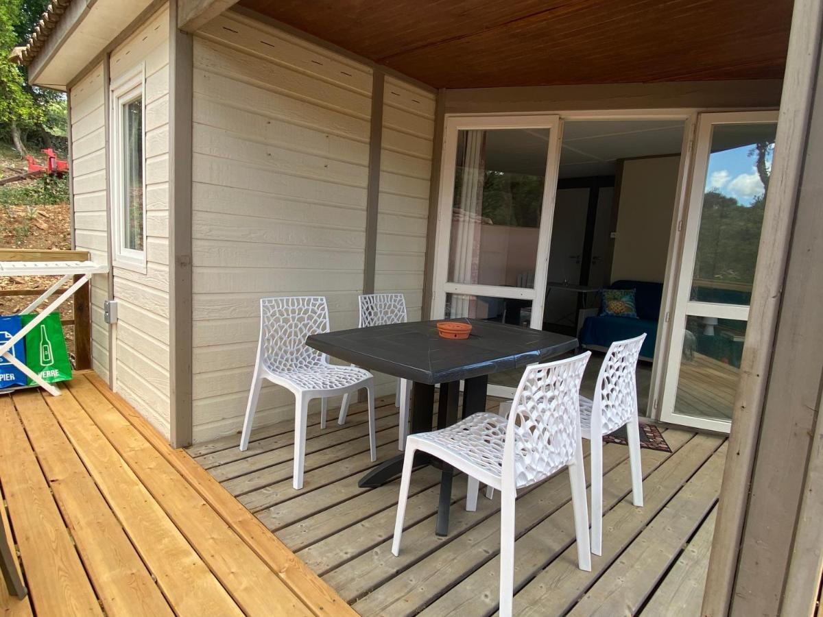 Les Chalets Des Iles Borgo  Eksteriør bilde